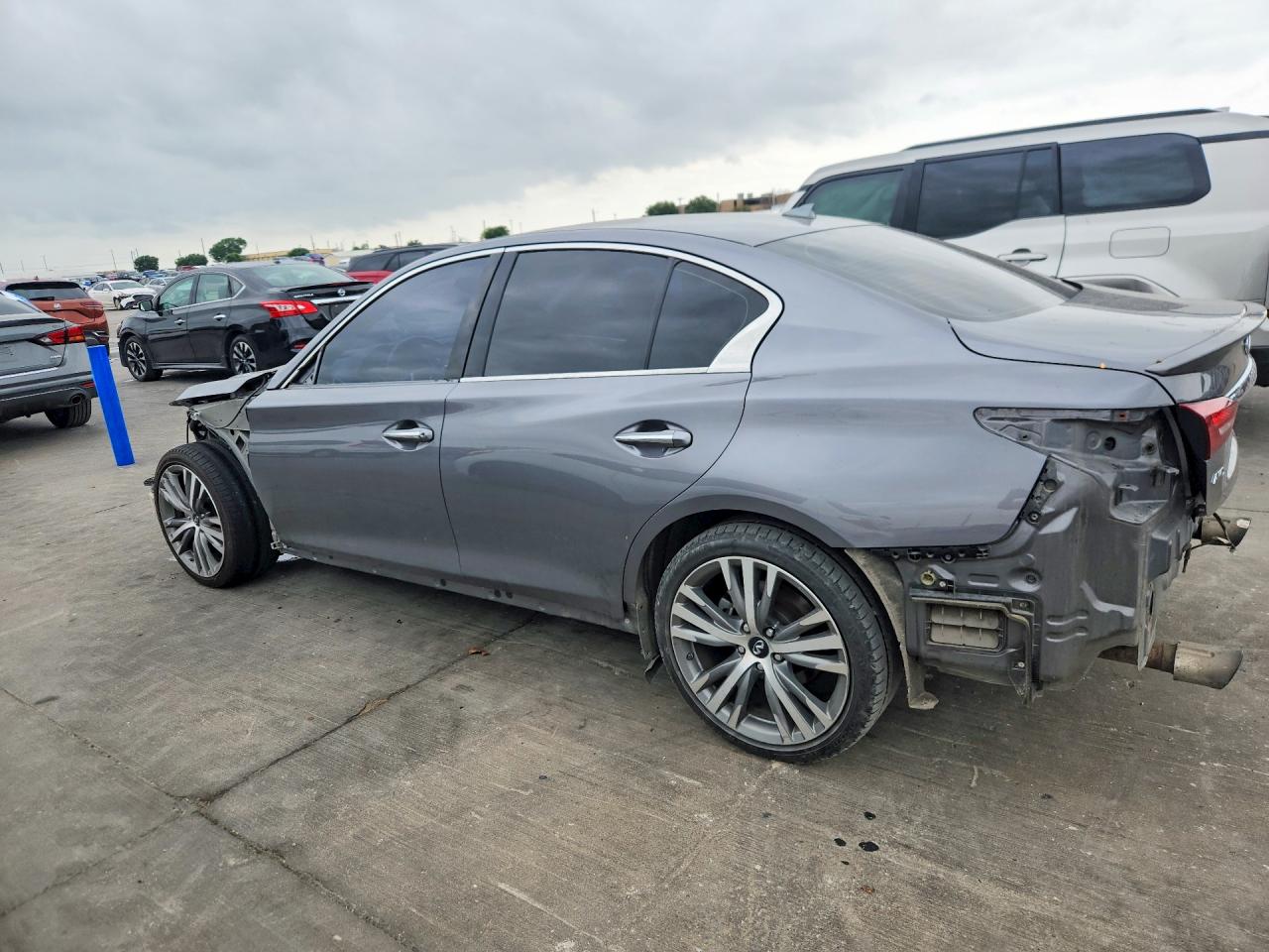 INFINITI Q50 3.0t Luxe