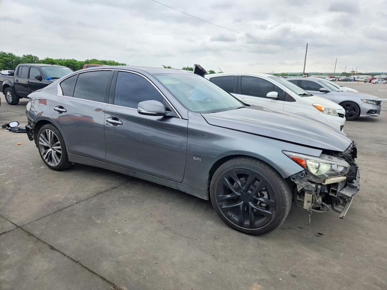 INFINITI Q50 3.0t Luxe