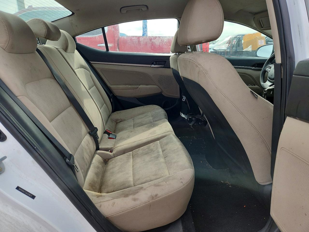 Hyundai ELANTRA Sel