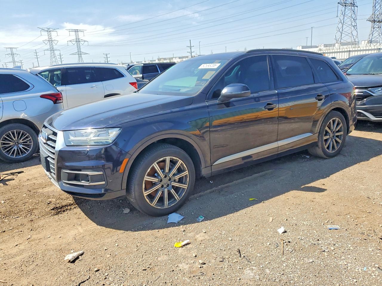 Salvage Audi Q7 Image