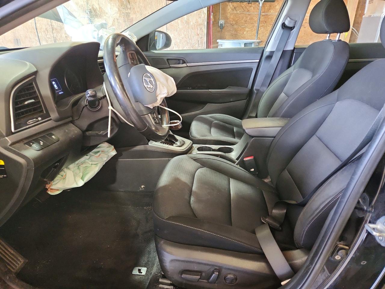 Hyundai ELANTRA Value Edition