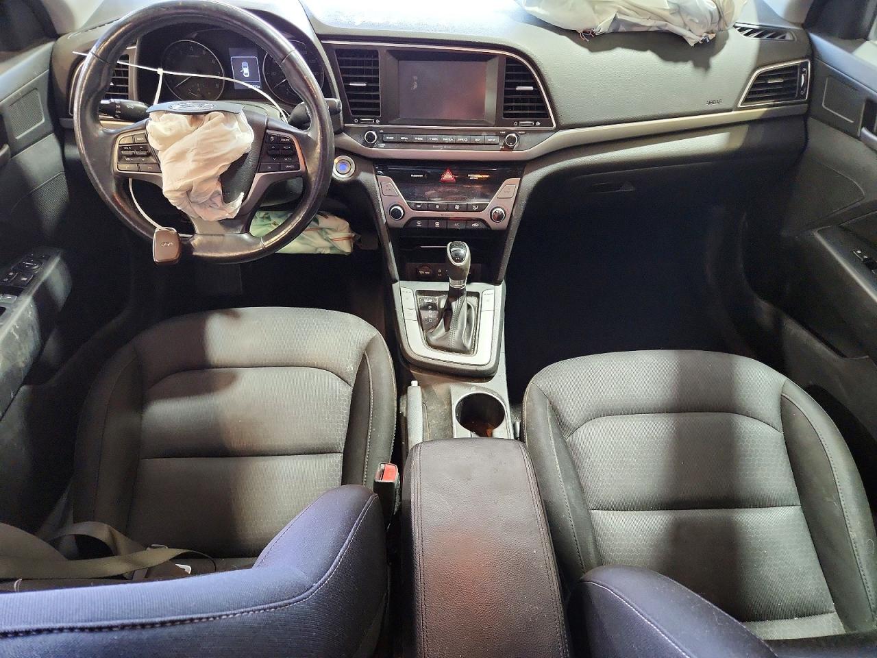 Hyundai ELANTRA Value Edition