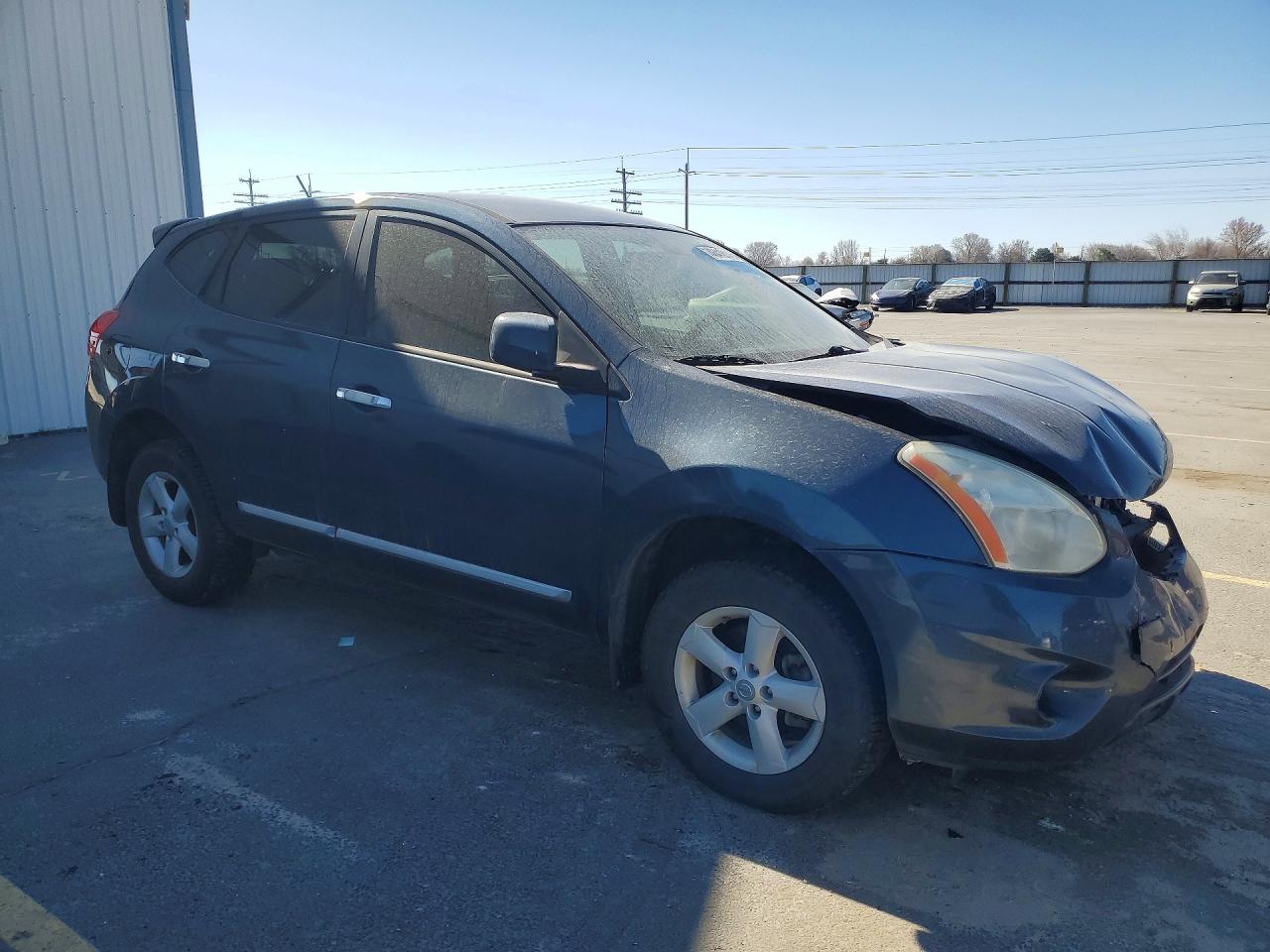Nissan Rogue S