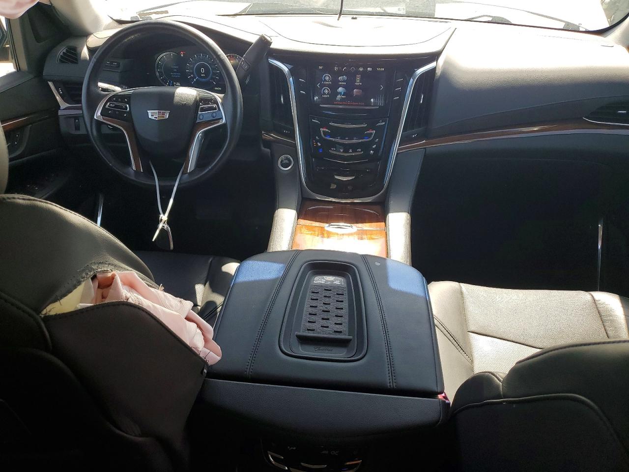 Cadillac Escalade Luxury