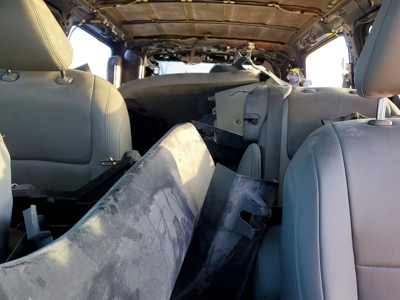 Toyota Sienna L