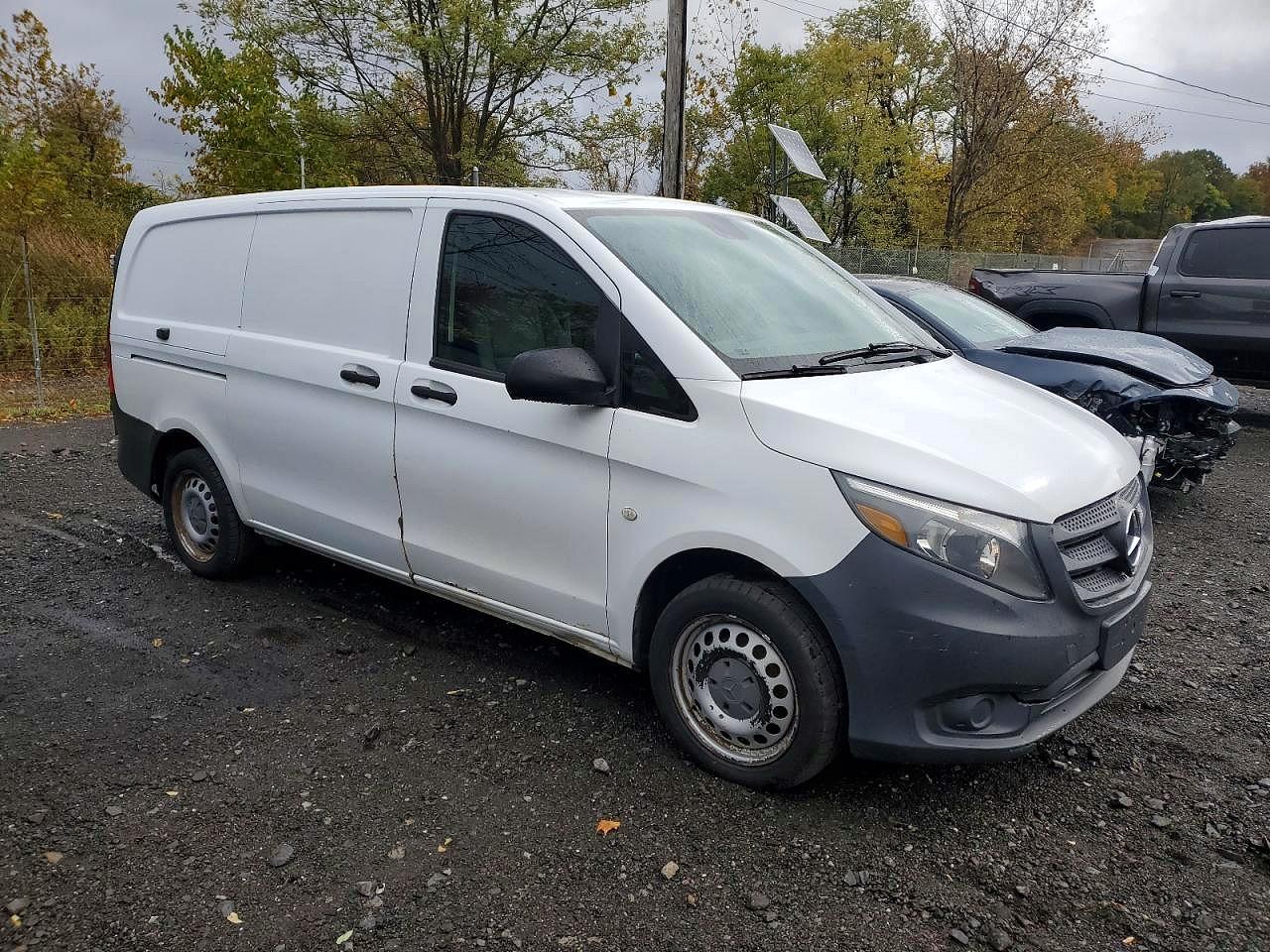Mercedes-Benz Metris