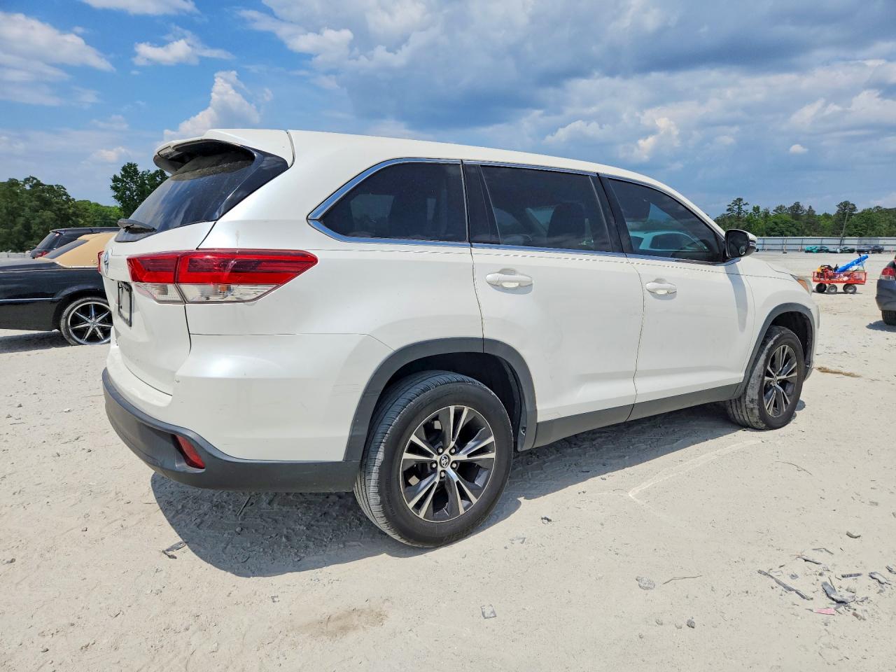 Toyota Highlander Le