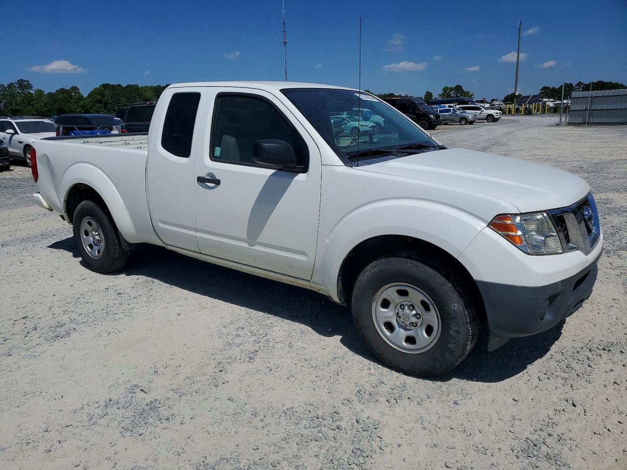 Nissan Frontier S