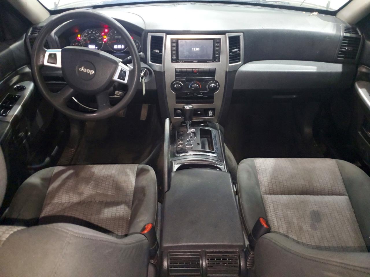Jeep Grand Cherokee Laredo
