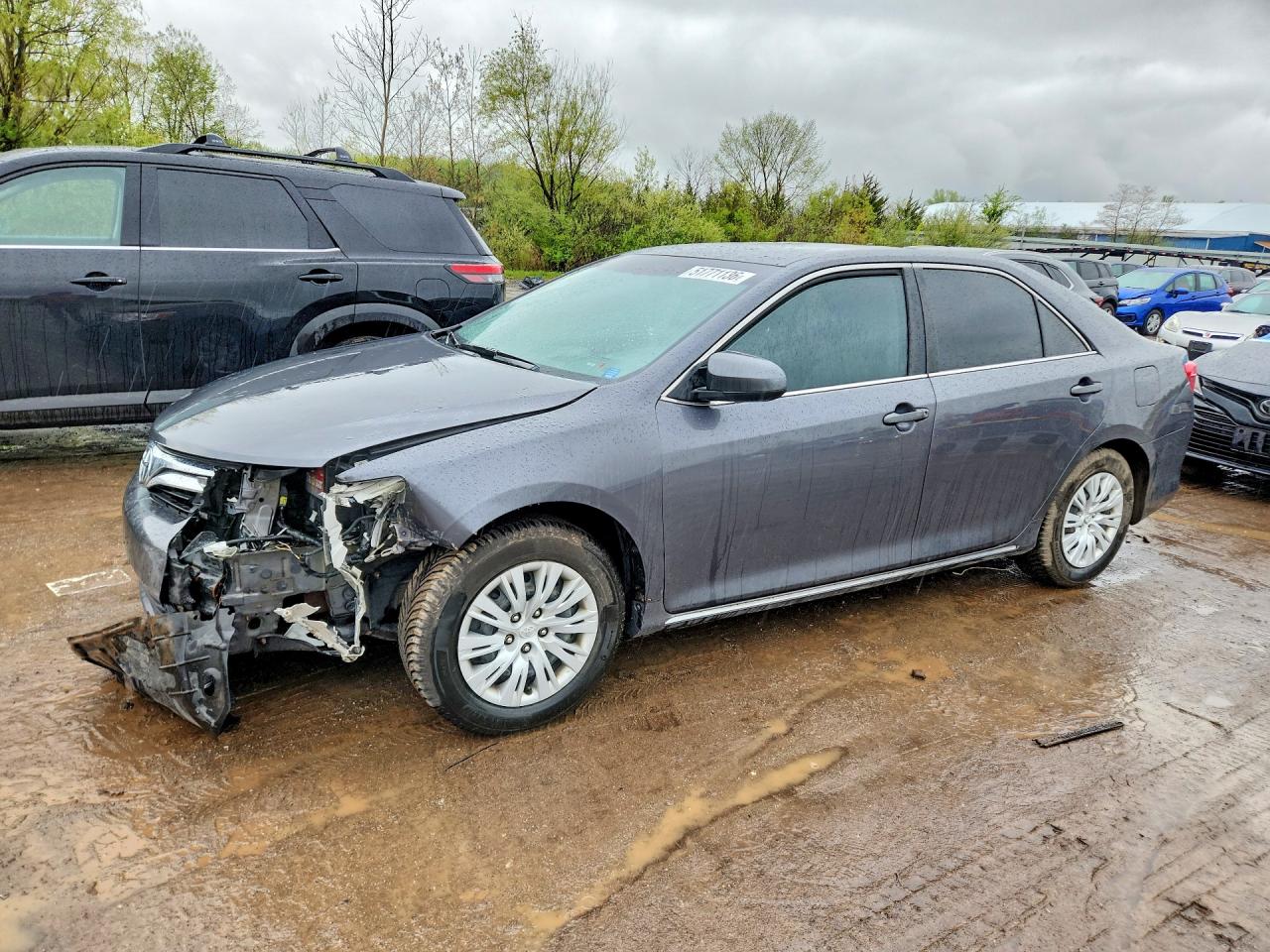 Salvage Toyota Camry Image