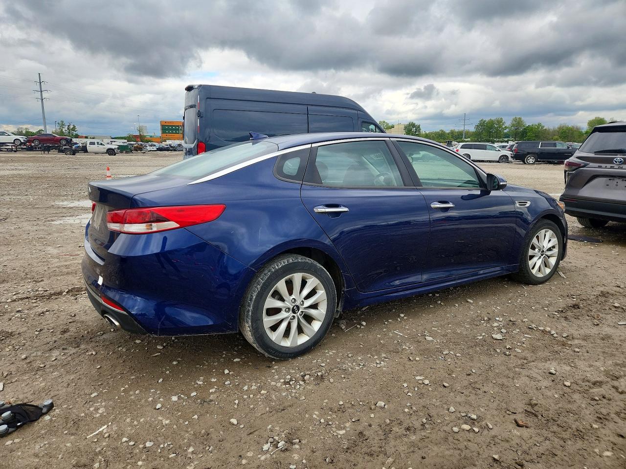Kia Optima Lx
