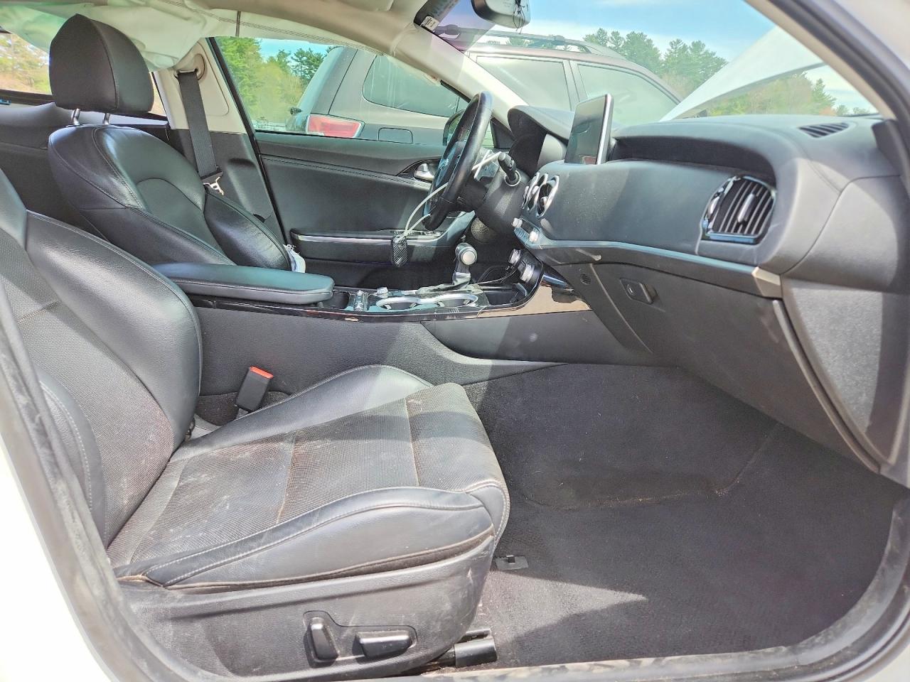 Kia Stinger Premium