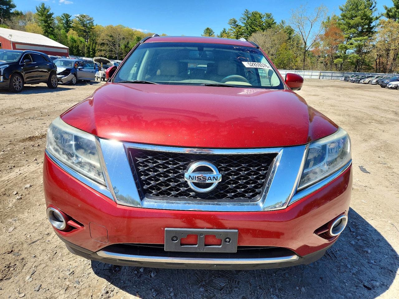 Nissan Pathfinder S