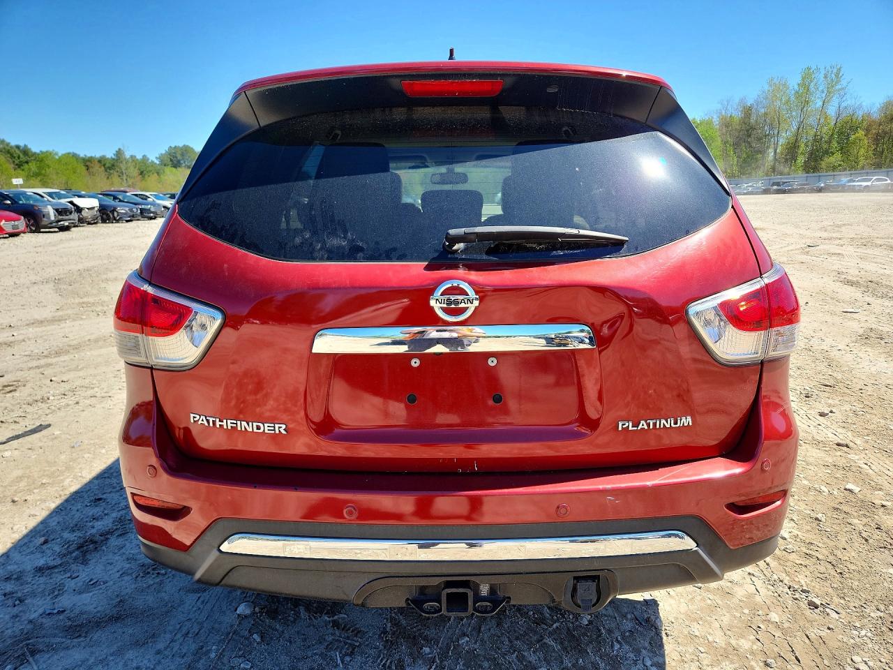 Nissan Pathfinder S