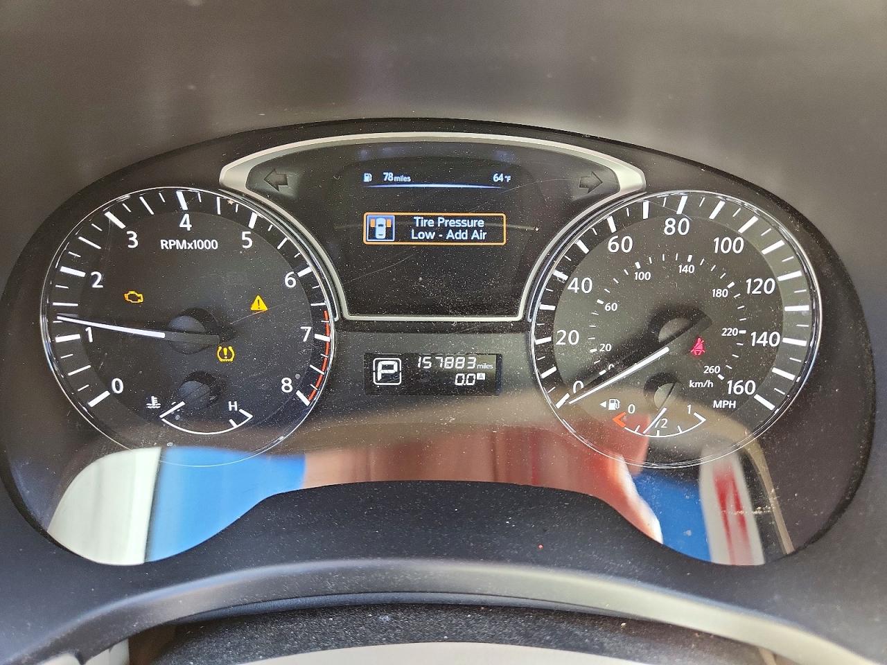 Nissan Pathfinder S