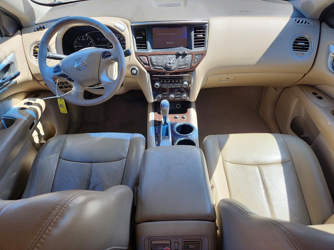 Nissan Pathfinder S