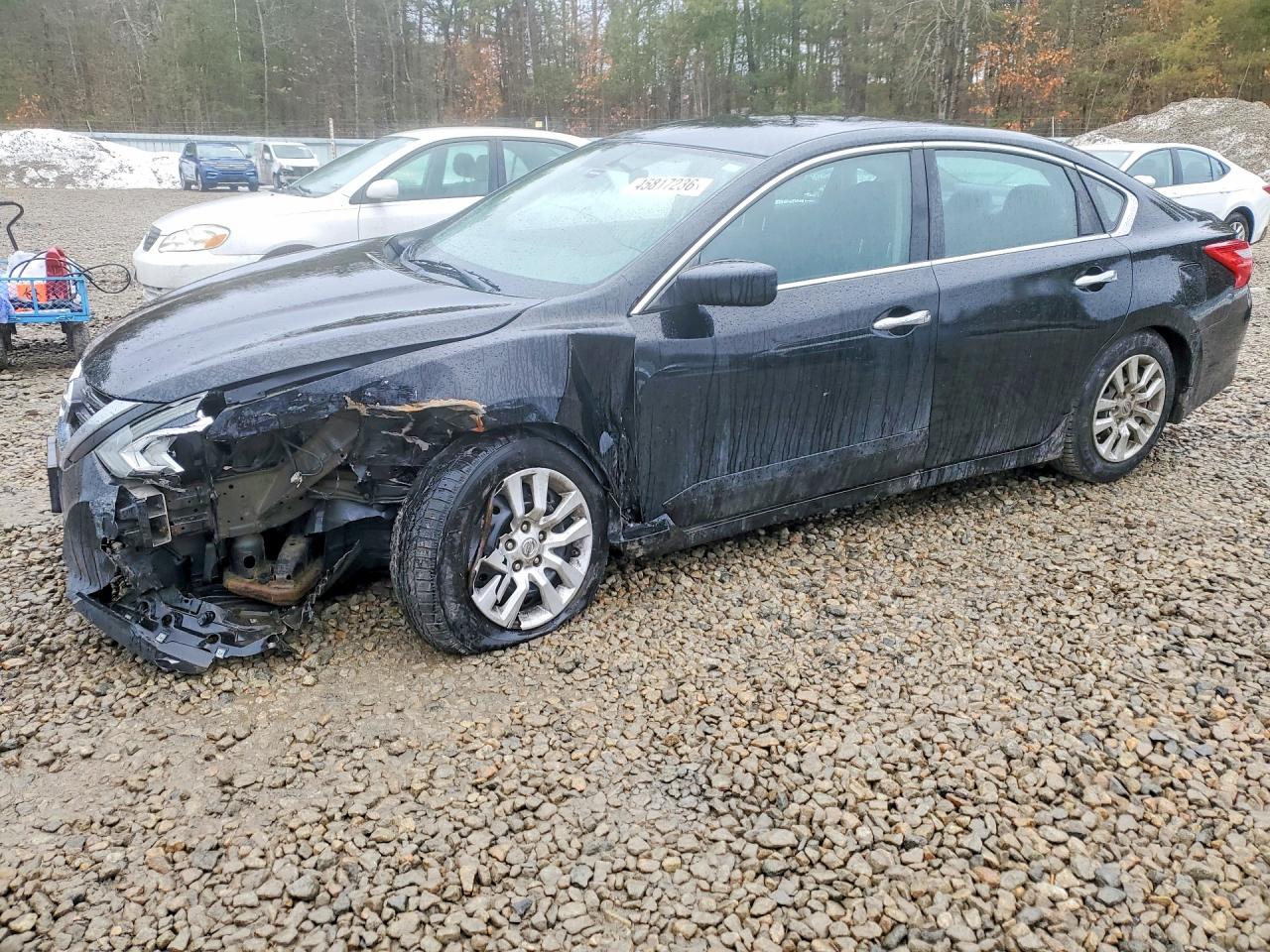 Salvage Nissan Altima Image