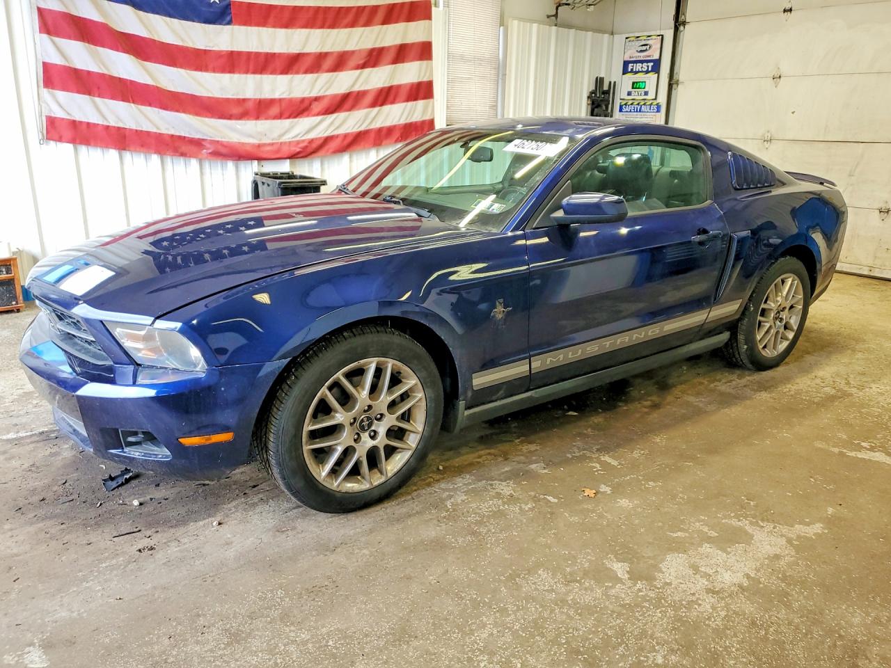 Salvage Ford Mustang Image