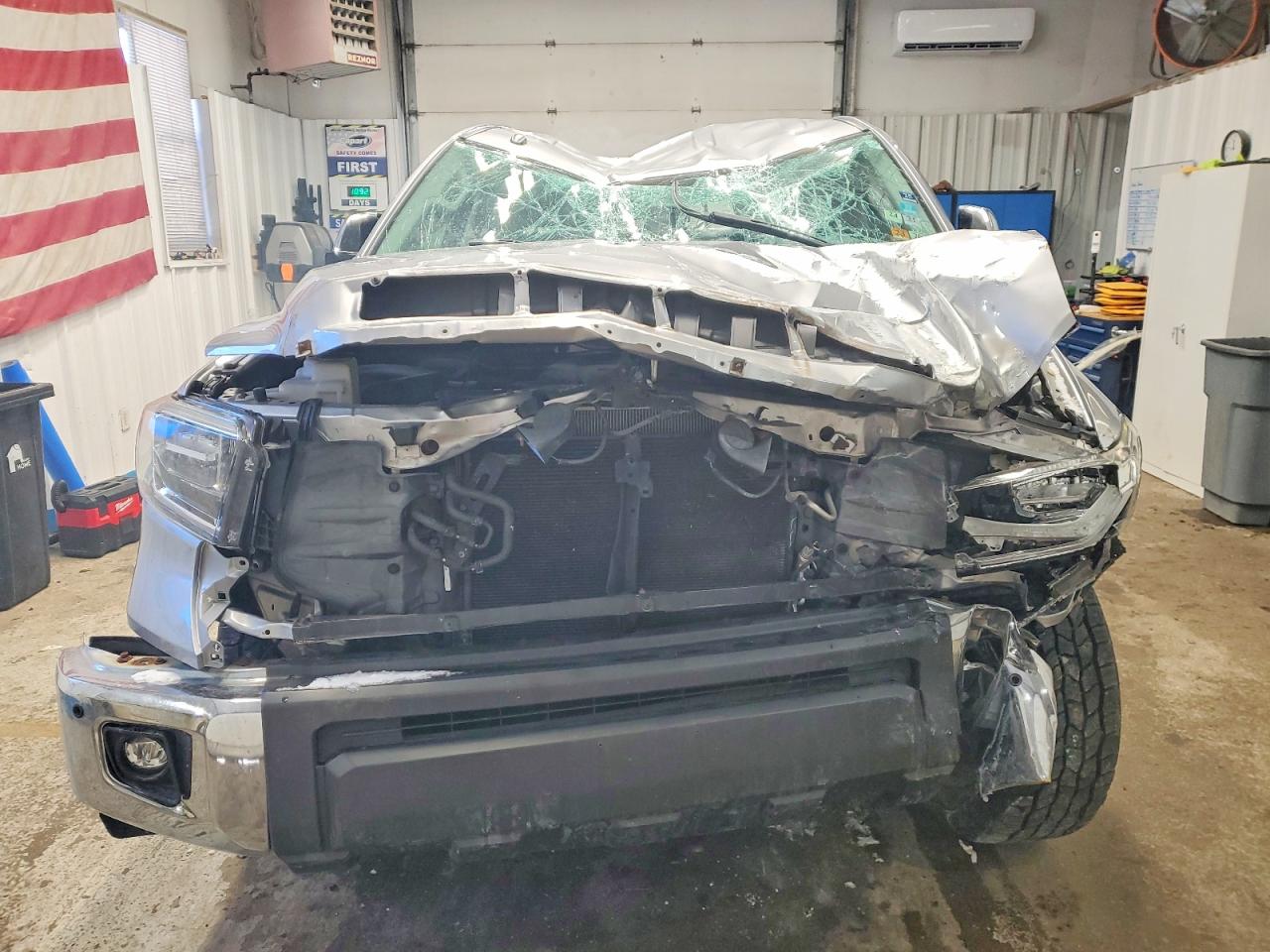 Toyota Tundra Double Cab Limited
