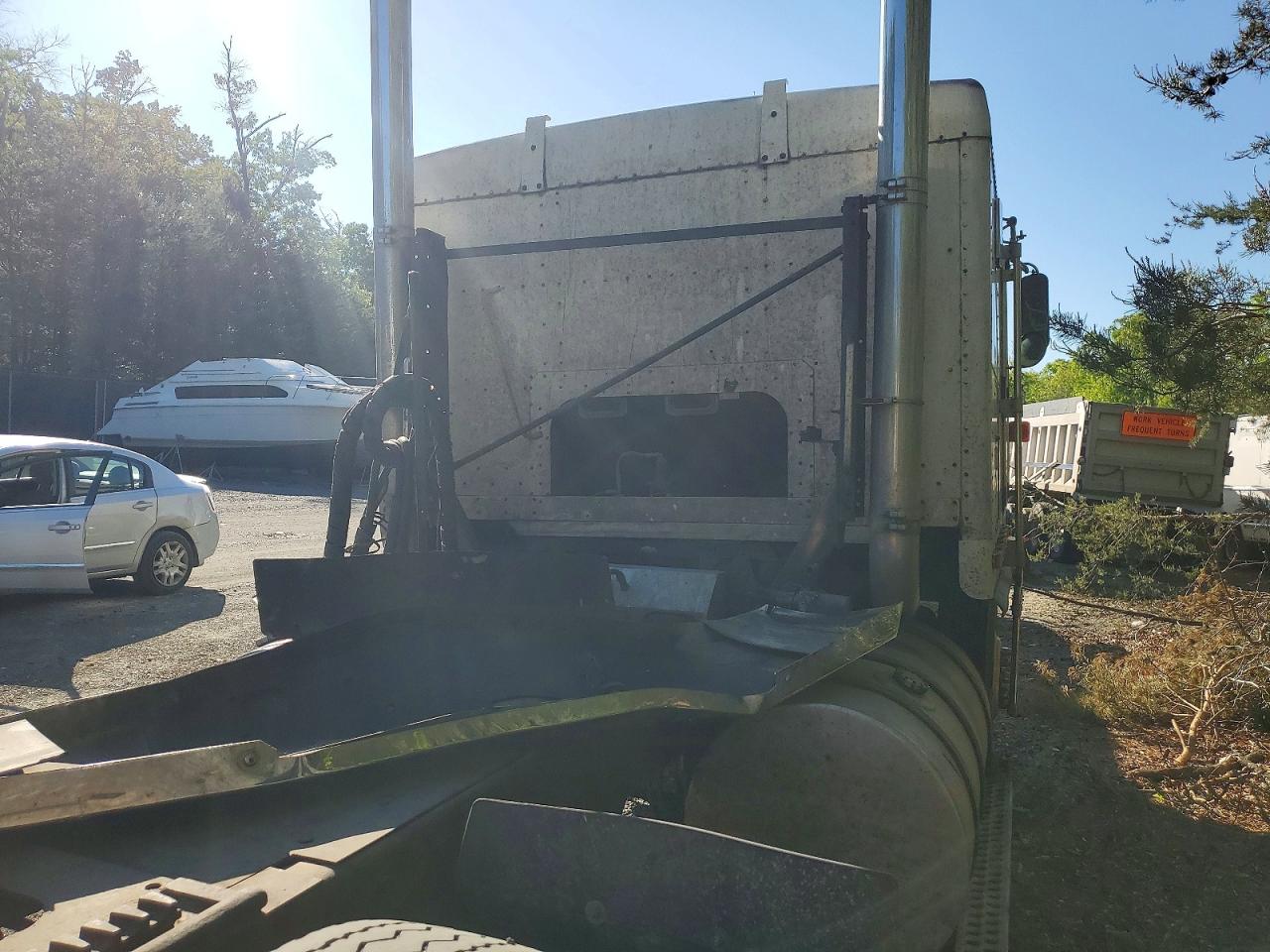 Kenworth Coe K100e