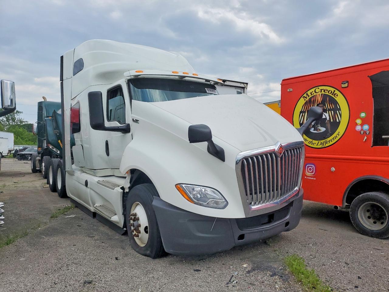 Salvage International Lt625 Image