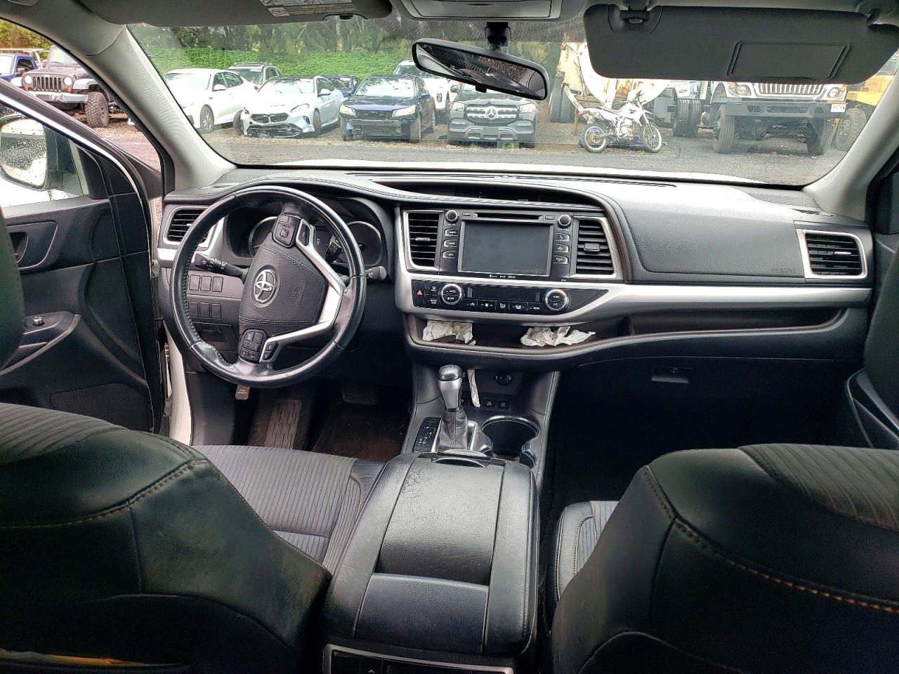Toyota Highlander Le Plus