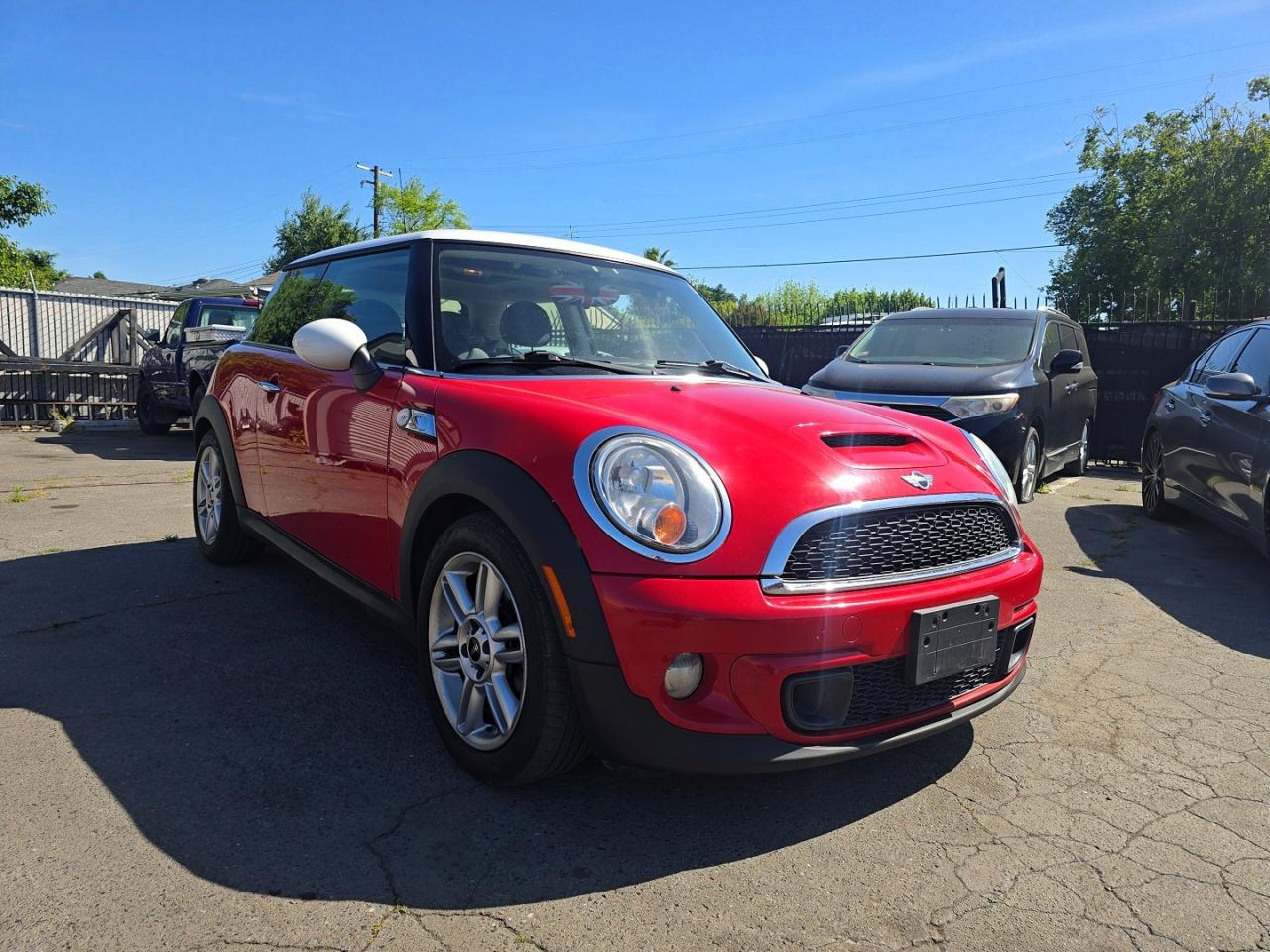 Salvage MINI Cooper Image