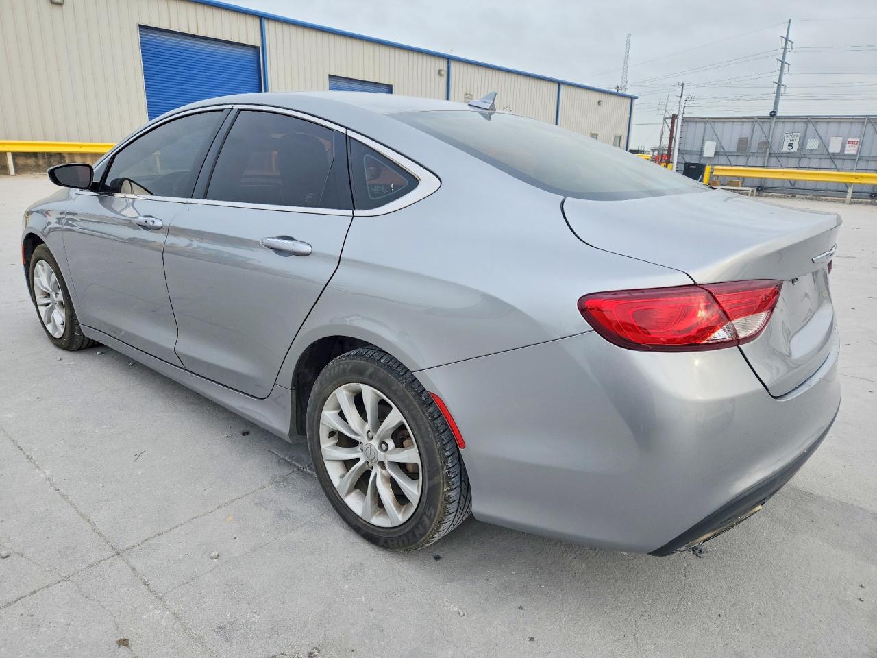 Chrysler 200 C