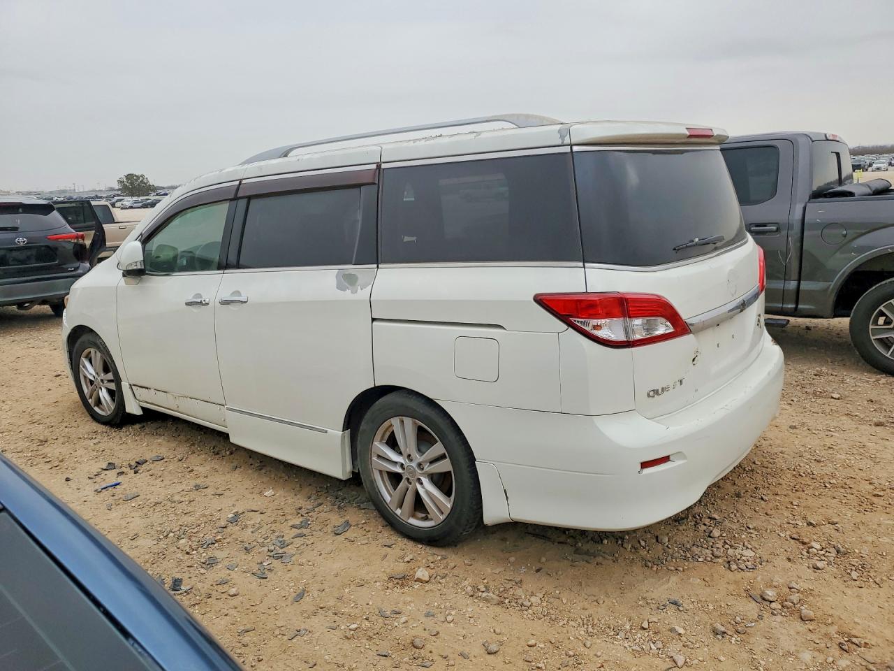 Nissan Quest