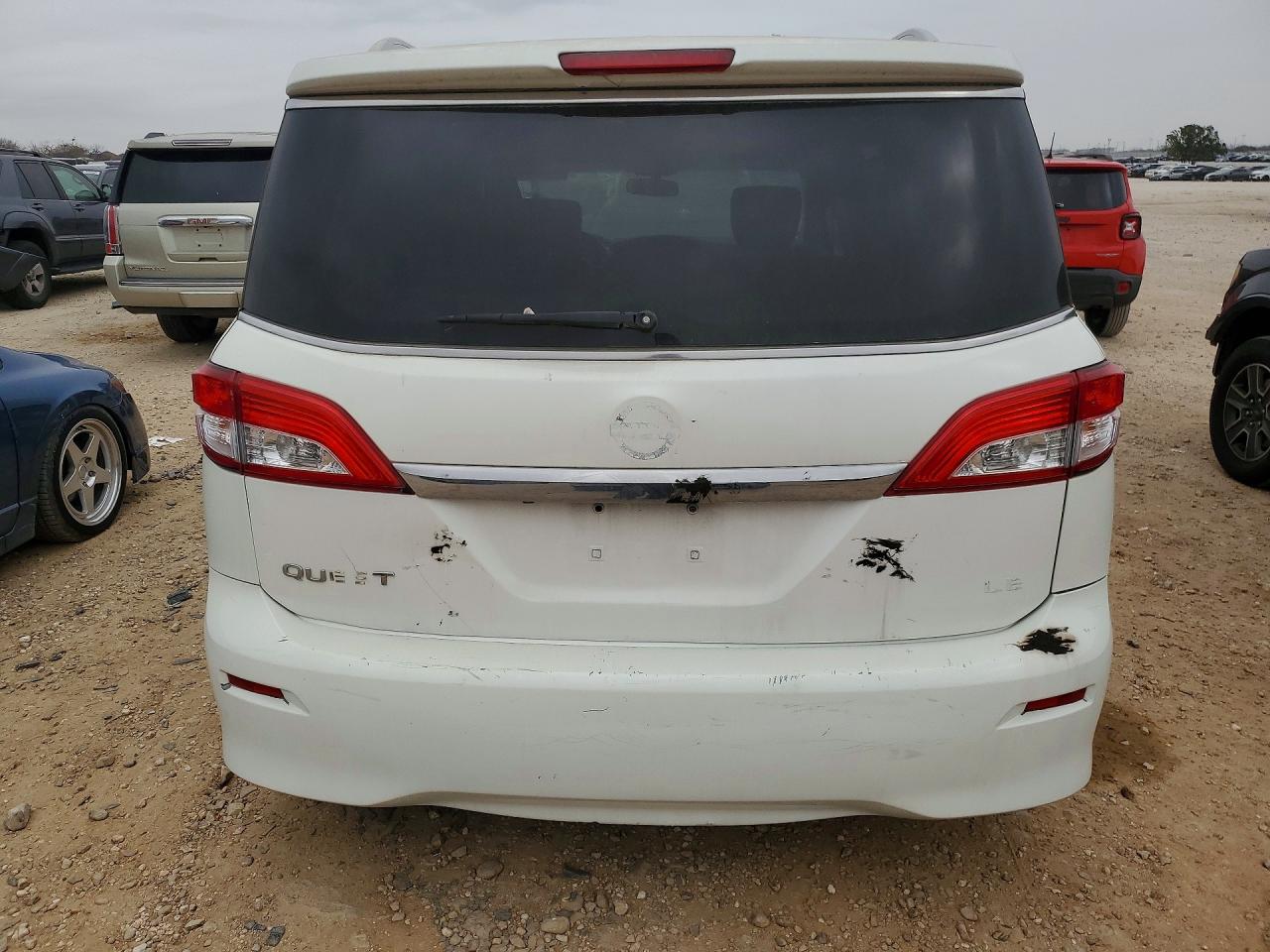 Nissan Quest