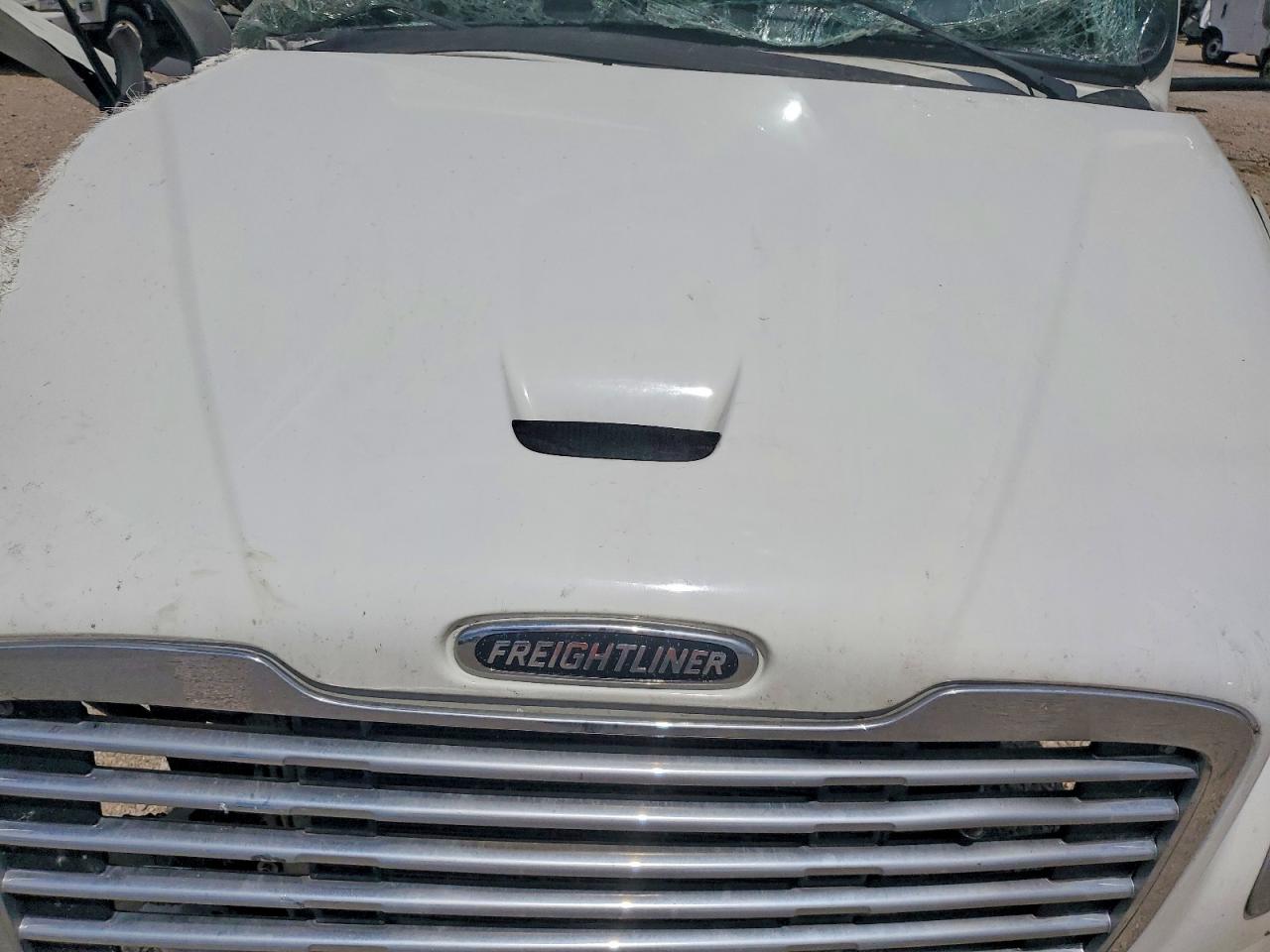 Freightliner M2
