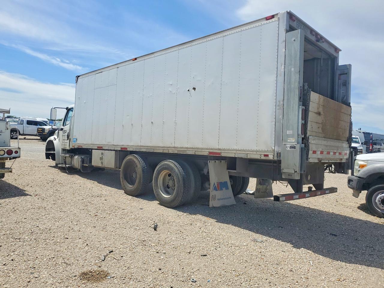 Freightliner M2