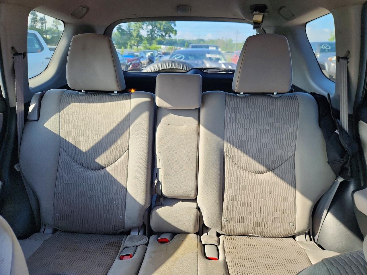 Toyota RAV4 Base