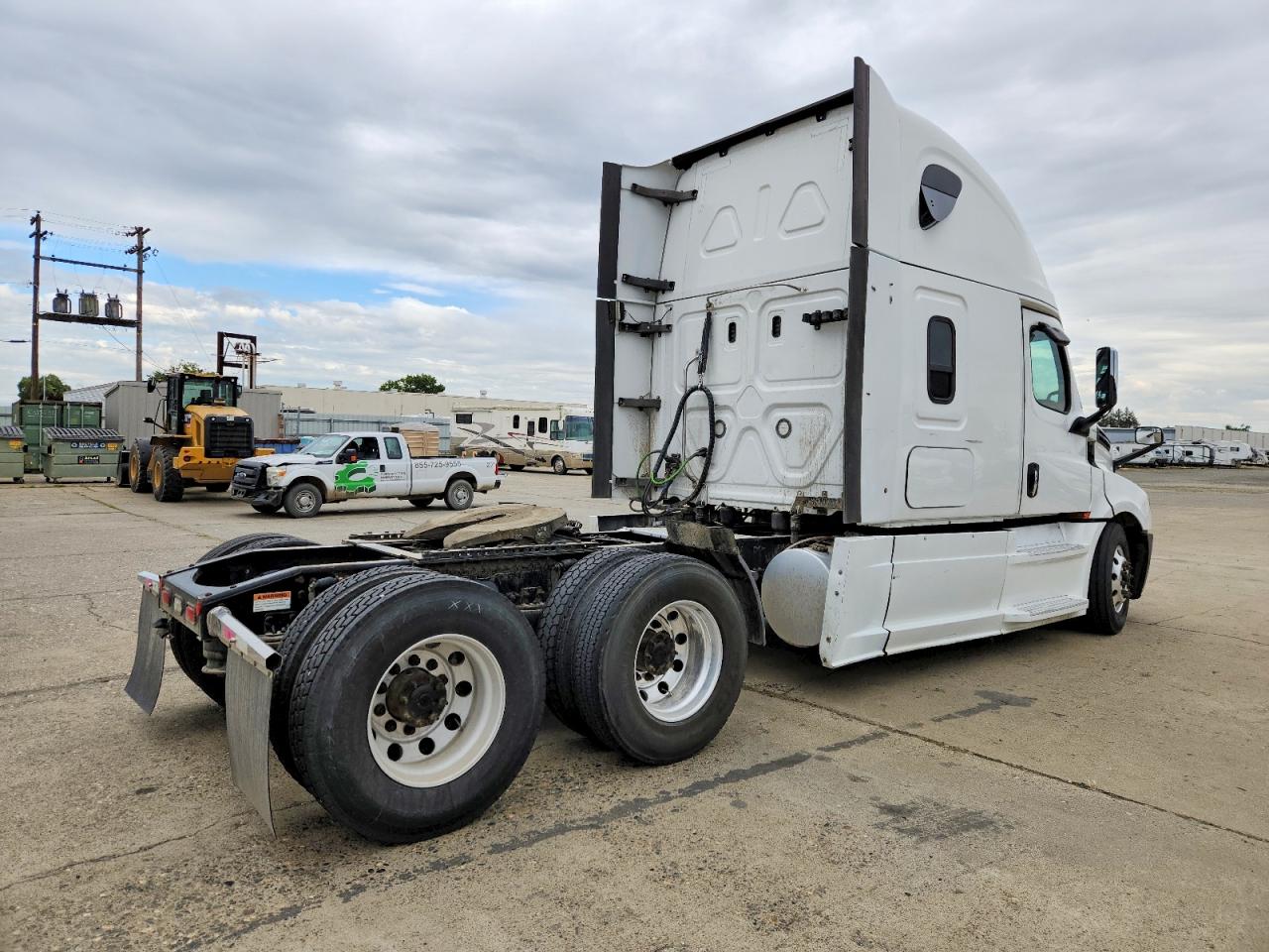 Freightliner Cascadia 126