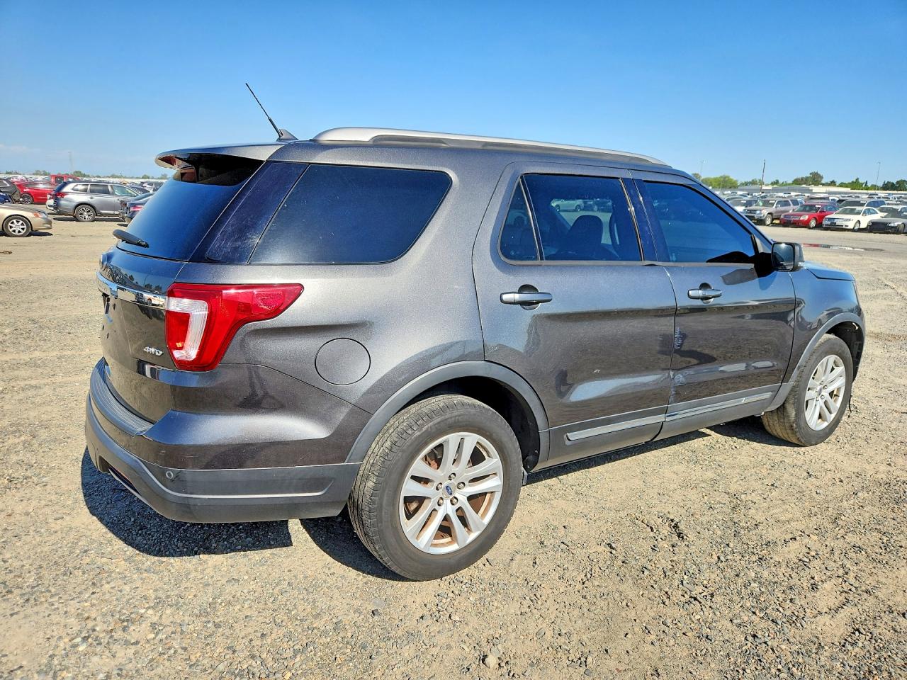 Ford Explorer Xlt