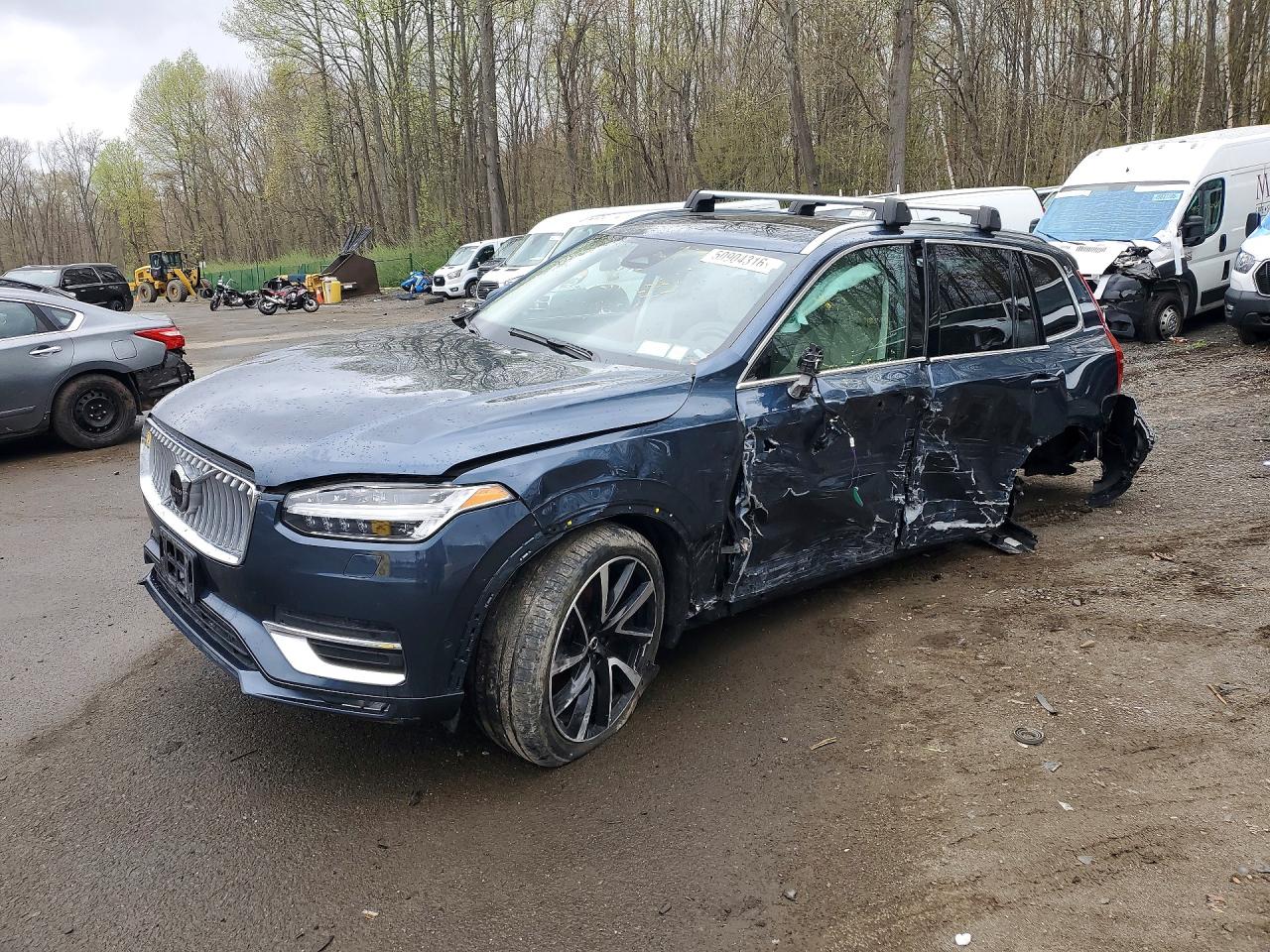 Salvage Volvo XC90 Image