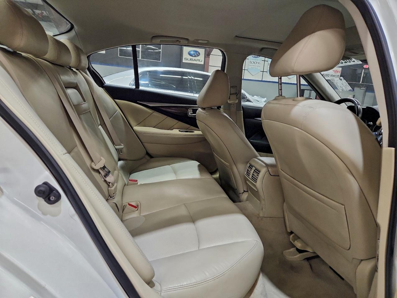 INFINITI Q50 Luxe