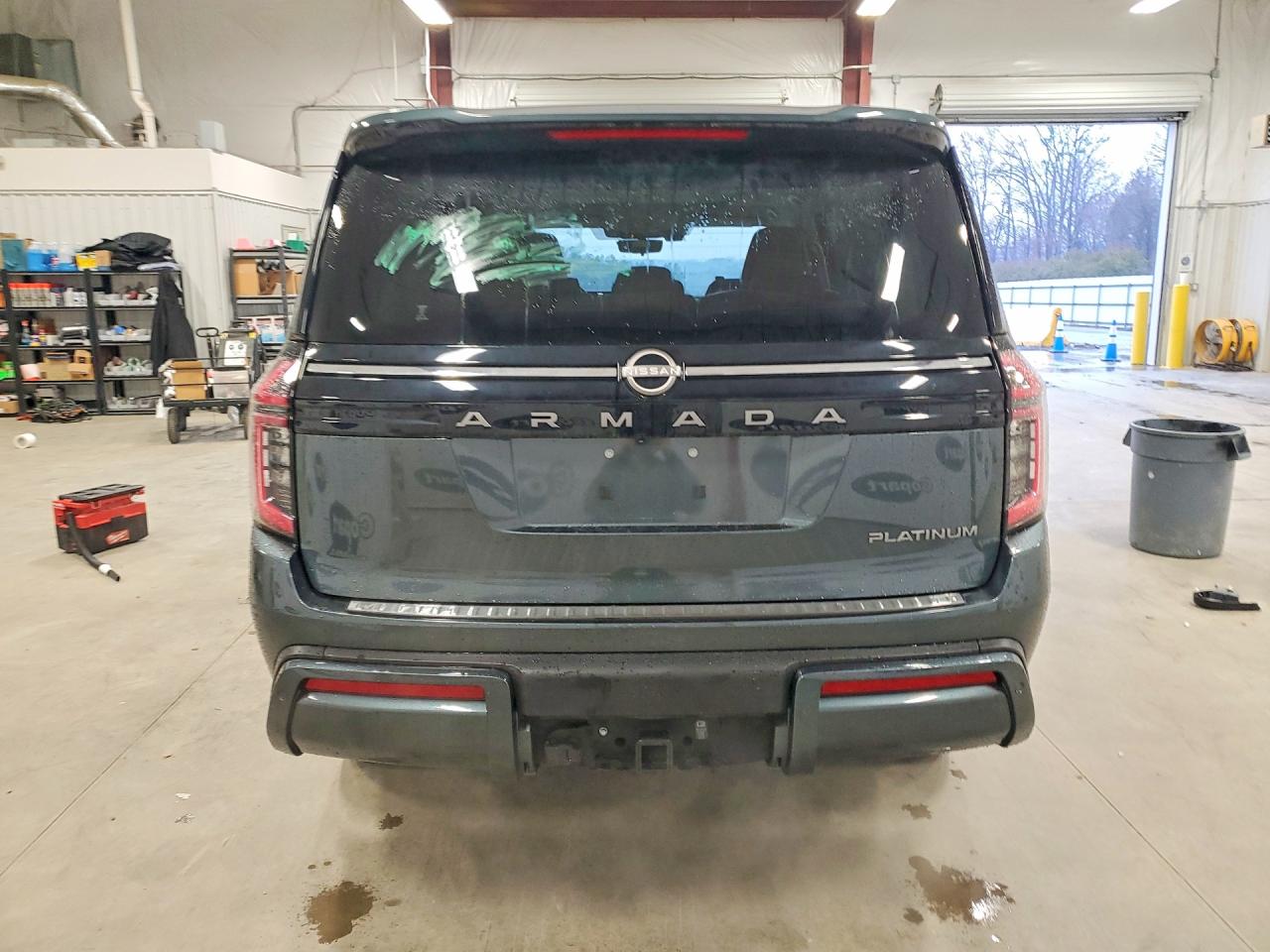 Nissan Armada Platinum