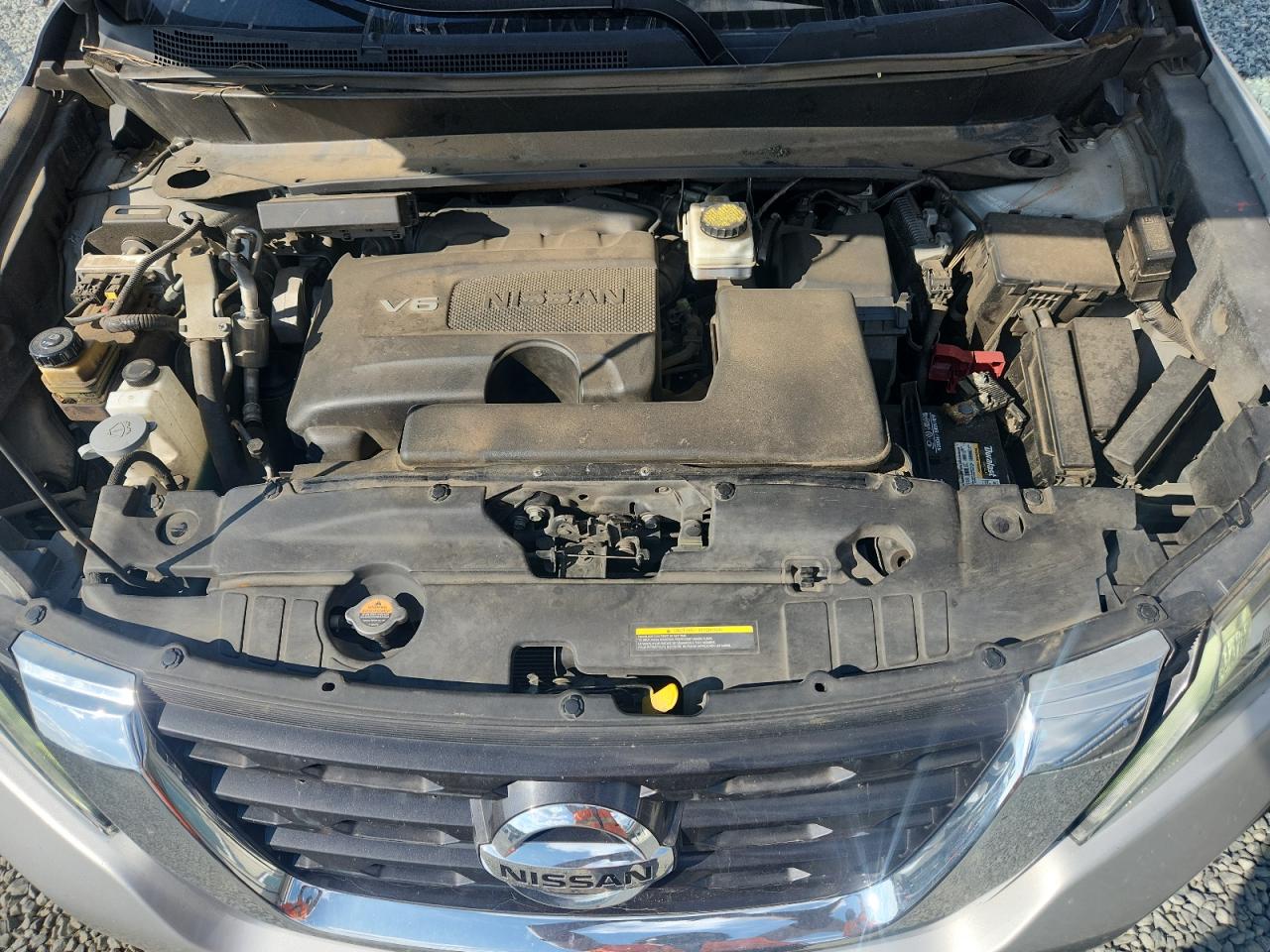 Nissan Pathfinder S