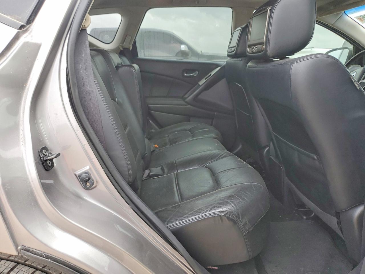 Nissan Murano S