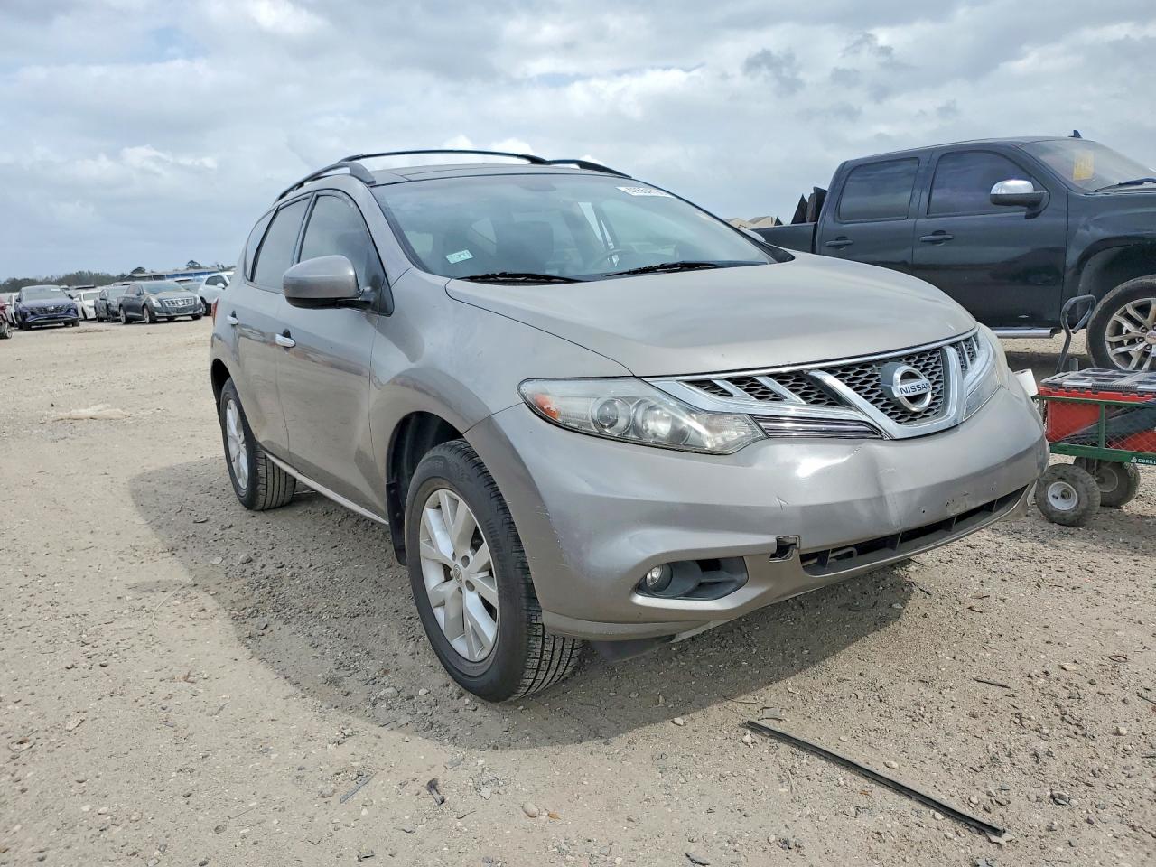 Nissan Murano S