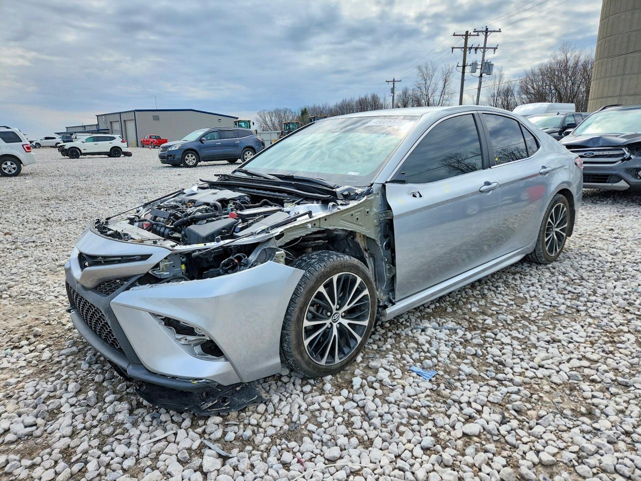 Salvage Toyota Camry Image
