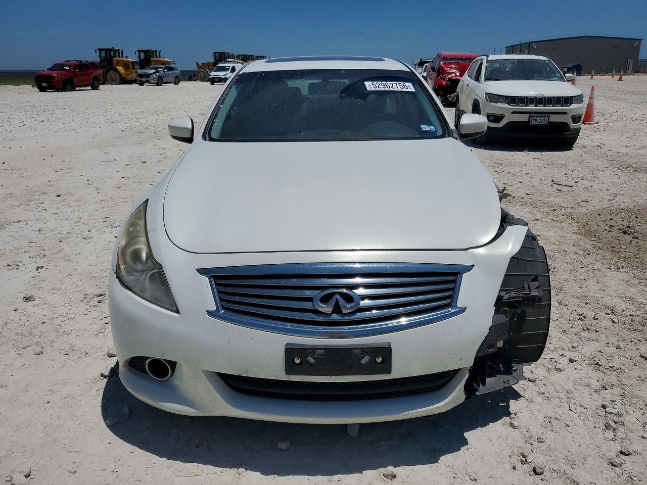 INFINITI G37 Journey