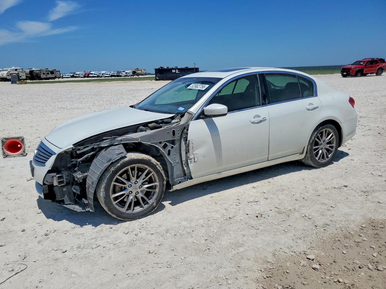 Salvage INFINITI G37 Image