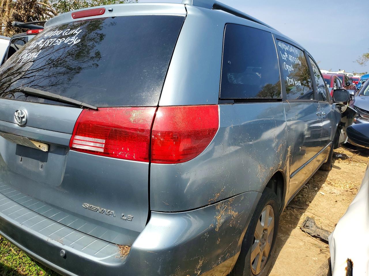 Toyota Sienna Ce 7 Passenger