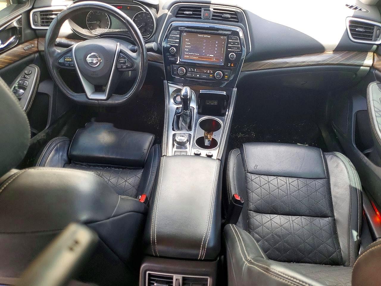 Nissan Maxima Platinum
