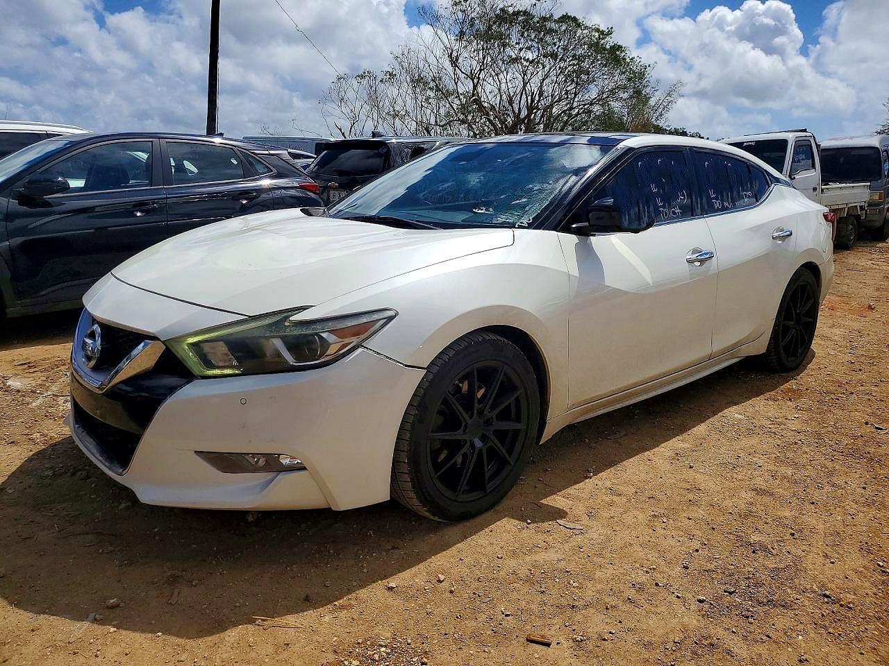 Salvage Nissan Maxima Image