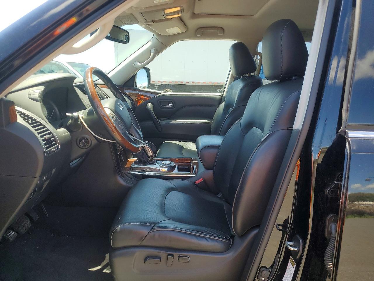 INFINITI Qx Base