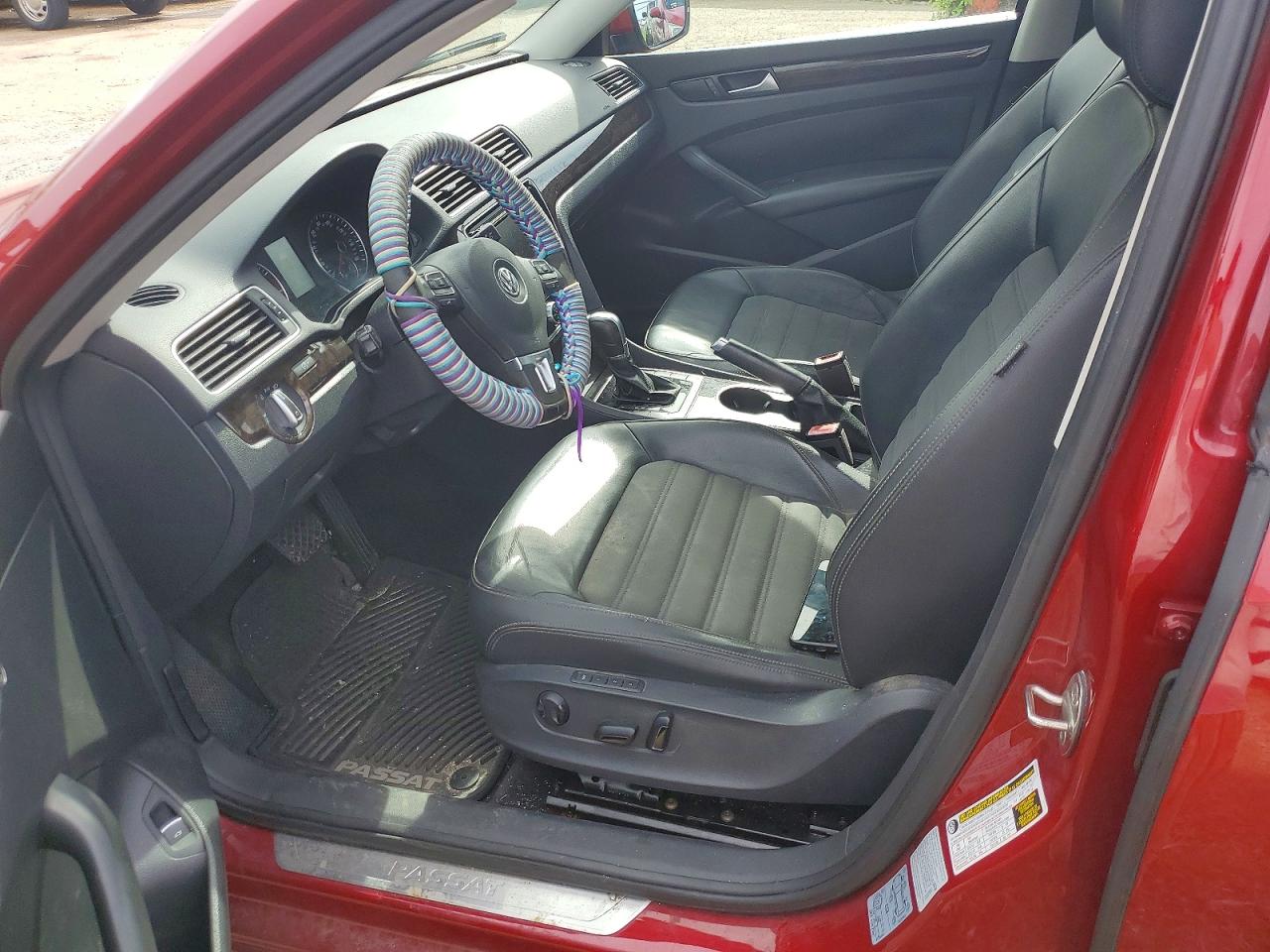 Volkswagen Passat Sel