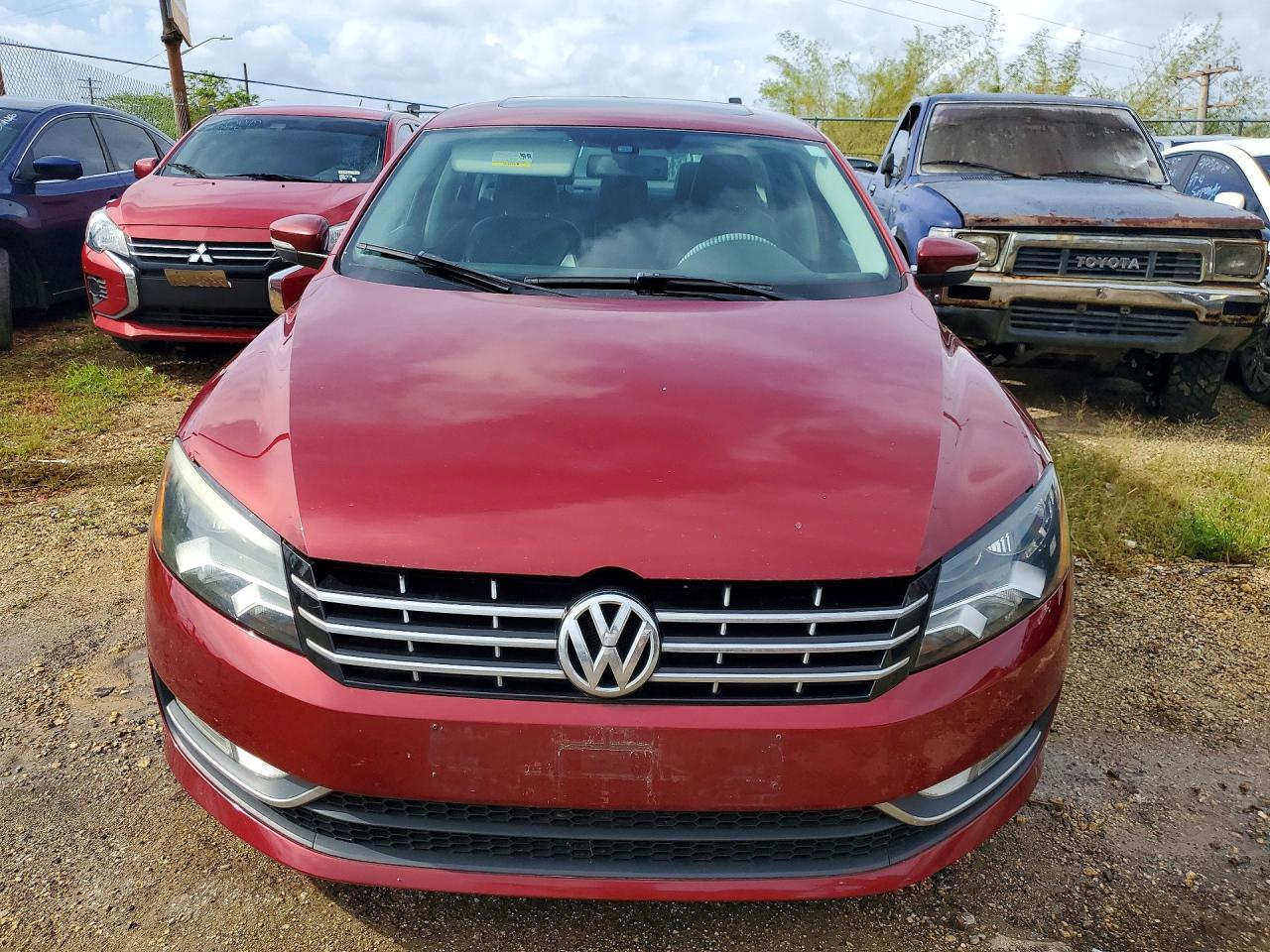Volkswagen Passat Sel